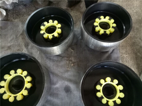 LMZ-Ⅱ(MLL-Ⅱ)型帶制動輪梅花形彈性聯軸器